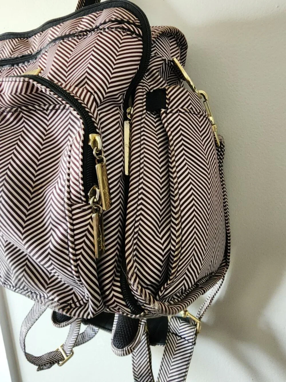 Ju-Ju-Be Be Right Back BRB Backpack Diaper Bag The Commodore Chevron Stripe